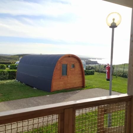 Bungalow 3 Personas - Camping Playa De Tapia Tapia De Casariego Exterior photo
